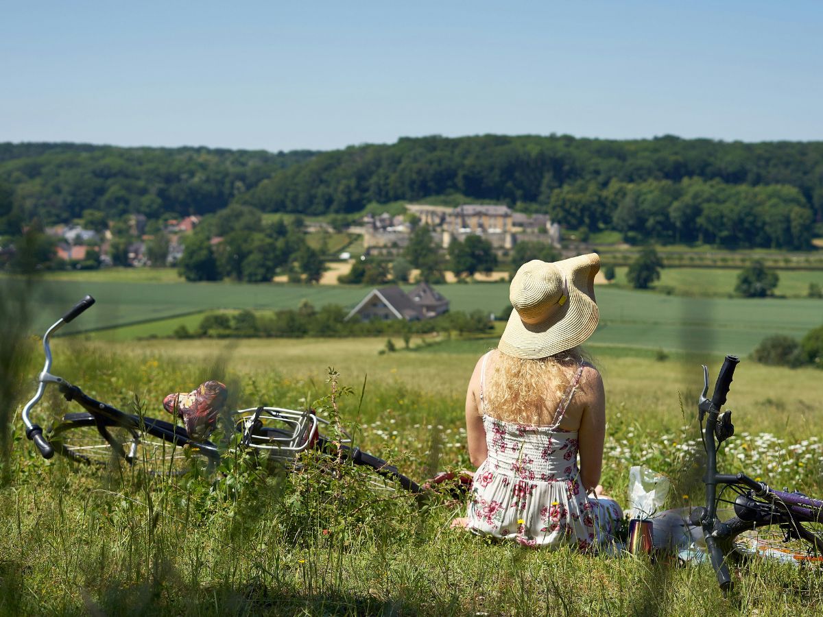 How to Fast from Digital Distractions This Summer